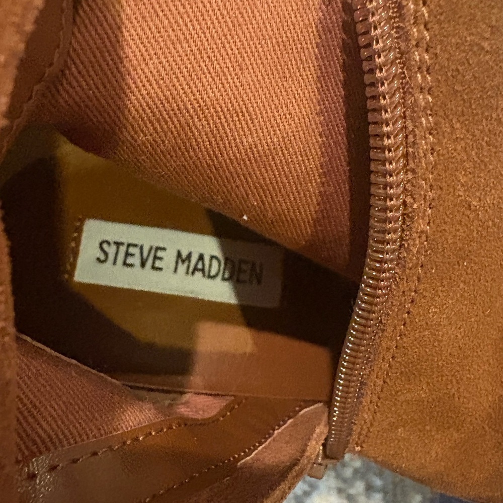 Steve Madden “ Yancy” Tan knee high, Heeled Boots - Picture 7 of 9